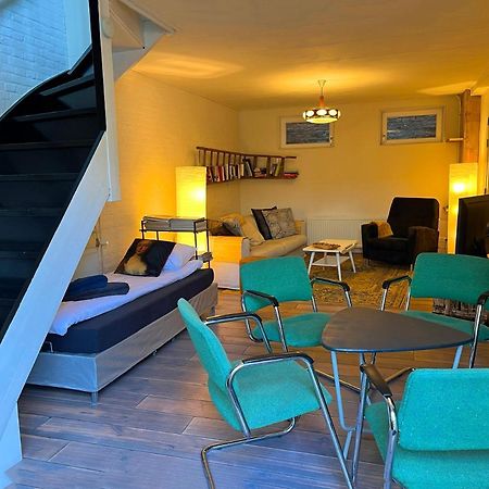 Gastenverblijf Door De Poort Tilburg Kültér fotó